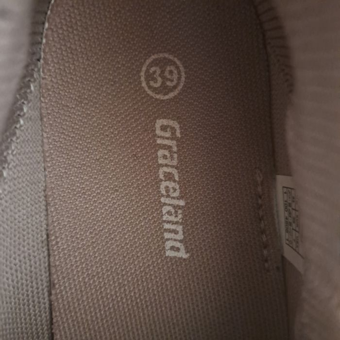 Кеди жіночі Graceland 39 розмір