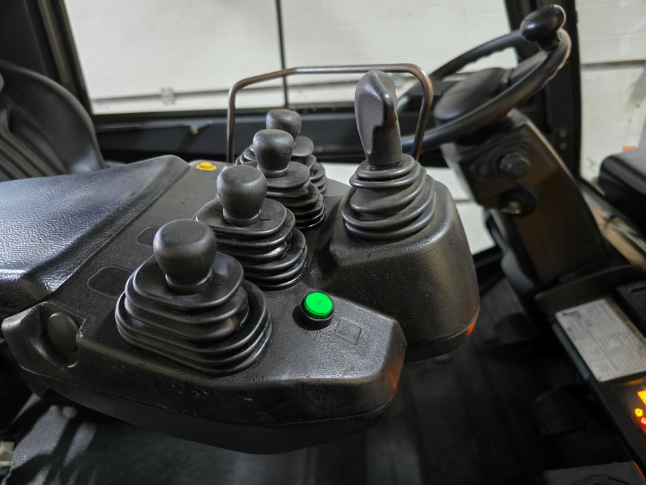 Навантажувач вилковий, газовий Toyota 5 тонн/ Погрузчик вилочный