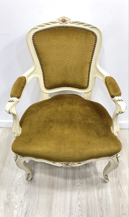 Antigo cadeirão / bergère.