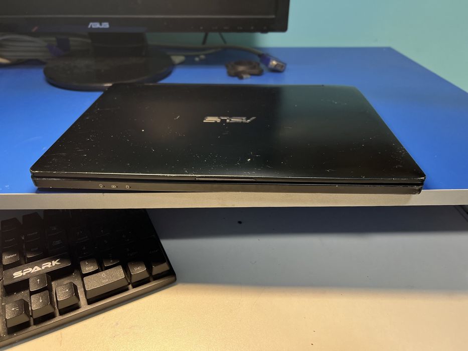 Ноутбук Asus Q302L НА ЗАПЧАСТИНИ