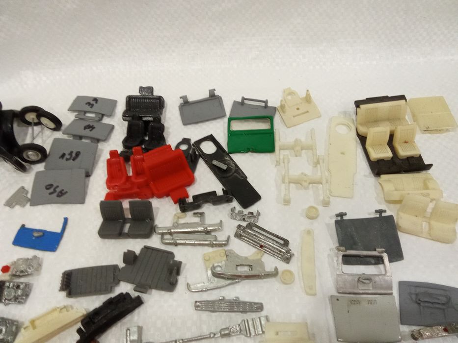 Запчасти к моделям.