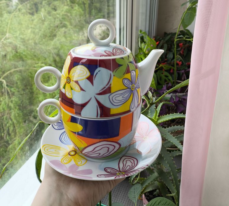 Чайний набір з трьох предметів на одну персону