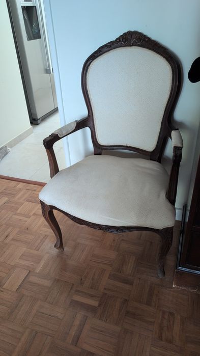 Cadeirāo de madeira classica