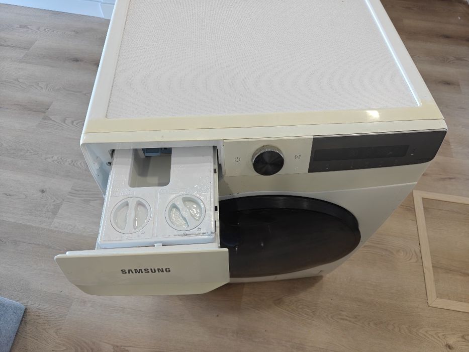 Máquina Lavar e Secar Samsung 9kg/6kg (Para Reparar ou Peças) - Modelo Topo de Gama 2021