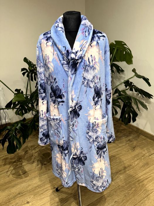 F & F szlafrok niebieski w kwiaty M