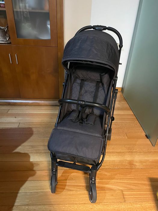 Carrinho bebé chicco trolley me