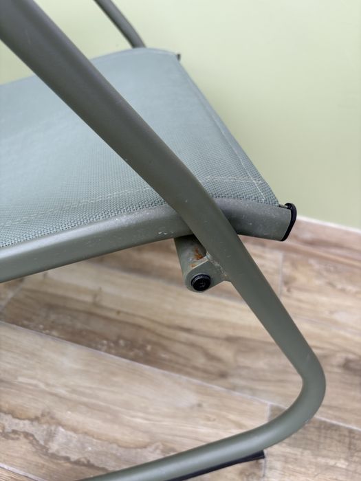 Cadeirão baloiço metal verde kaki Lyco Naterial