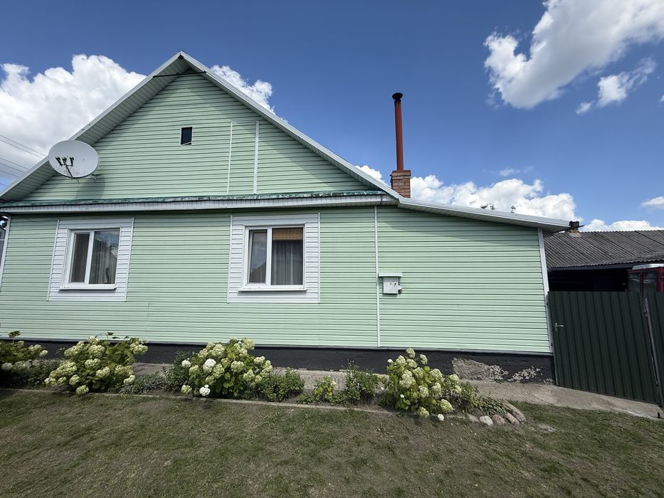 Продається будинок в селищі Володимирець, вул. Х.Хуткого