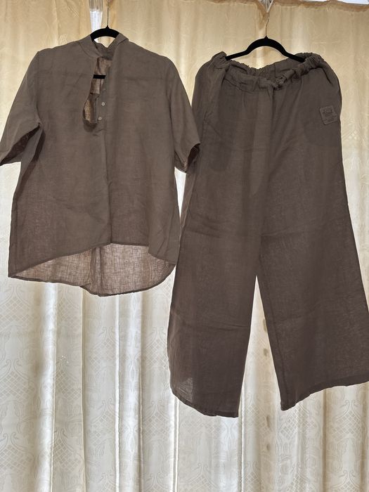 Костюм льняний кольору капучіно