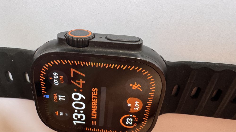 Apple Watch Ultra 2 – 49 mm – Preto – 420 €