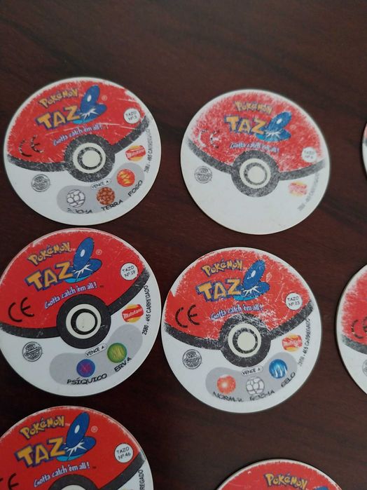 Lote 8 tazos Pokémon, raros e colecionáveis