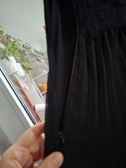 Czarna długa sukienka wizytowa balowa studniówka 38