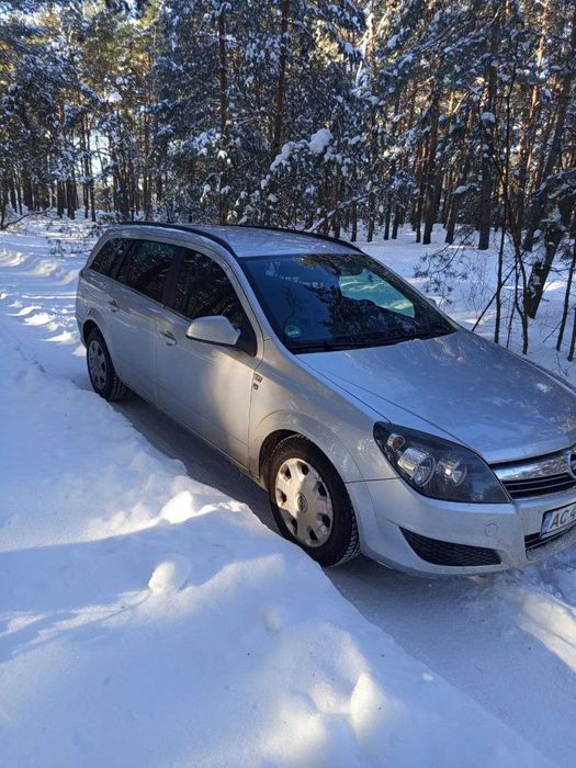 Opel Astra h 1.7 2011