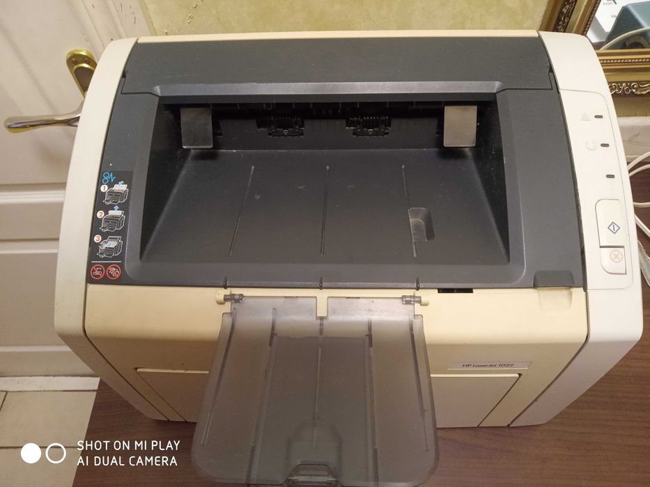 Лазерный принтер "HP LaserJet 1022"