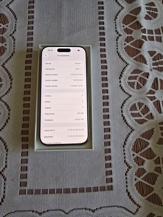 Iphone 16 Pro  Natural   Tytanium 256  Perfekcyjny