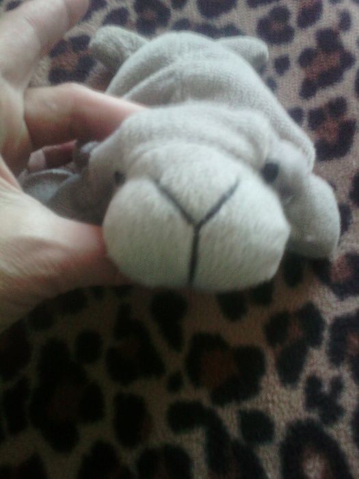 небольшая игрушка мягкая внутри с наполнителем