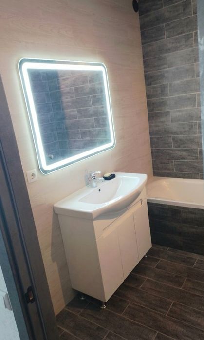 М.Хол.Гора, продам 2ух комн.кв.,Новострой с автоном.отоплением,Hg11