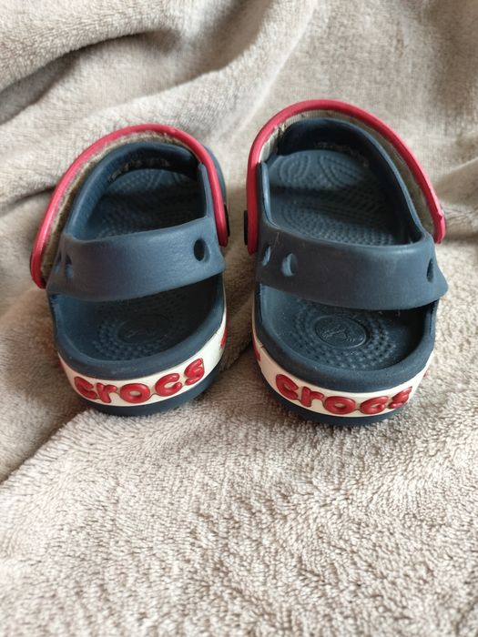 Crocs dziecięce c8 roz24-25 granatowe