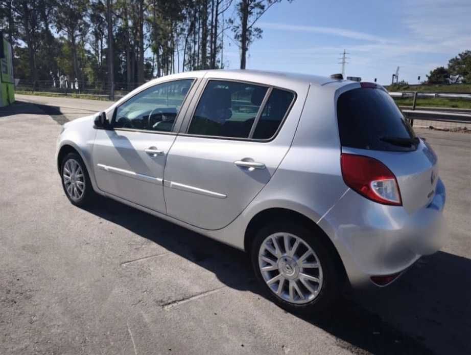 Renault Clio 1.2 Dynamique S TomTom de 2011 / Gasolina /AC Auto / GPS / 168 Mil Km — photo 5
