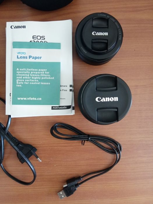 Câmara Fotográfica Canon 1300D + lentes 18-55 e 50mm + acessórios