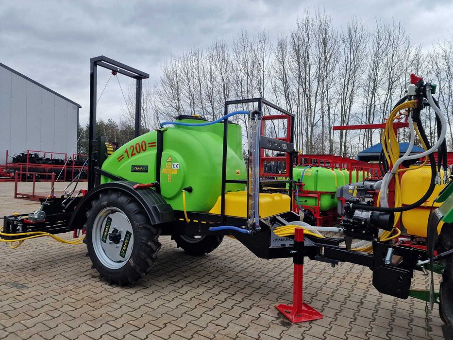 Opryskiwacz polowy przyczepiany 1200 litrów lanca 15m