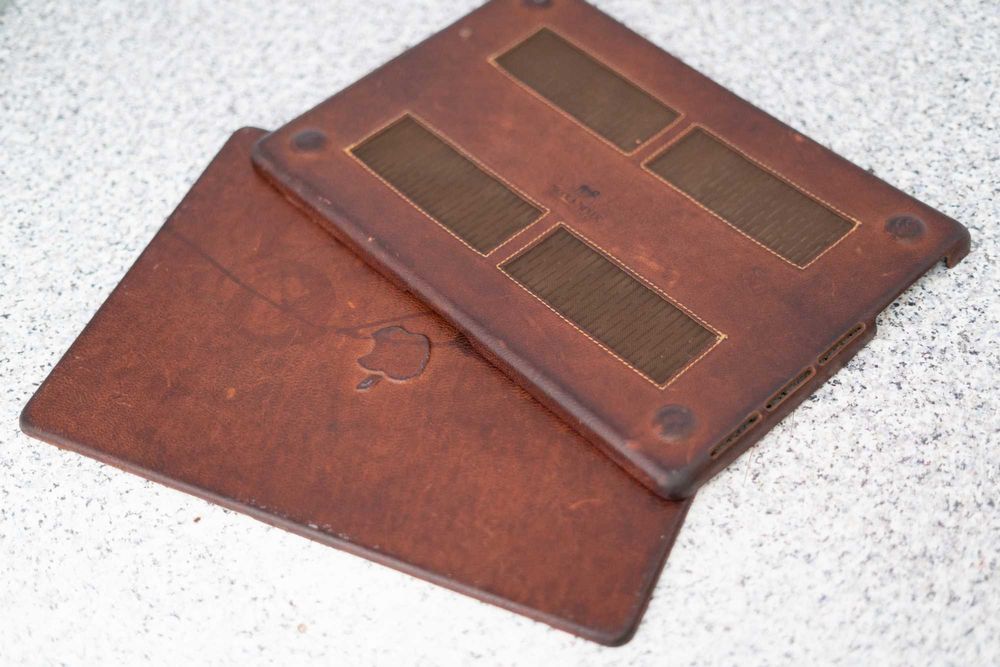 Преміальний чохол для MacBook Pro 16 (M1 Pro до M4 Pro)