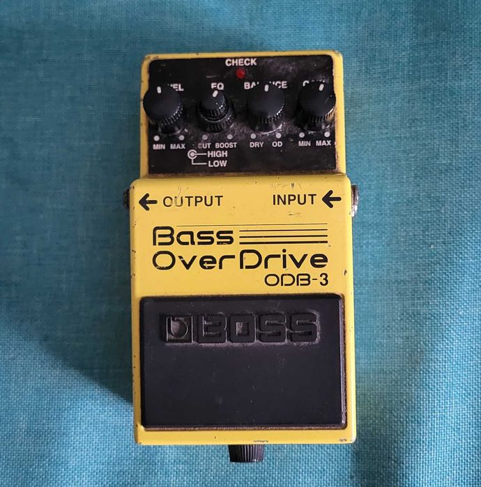 Pedais guitarra/baixo