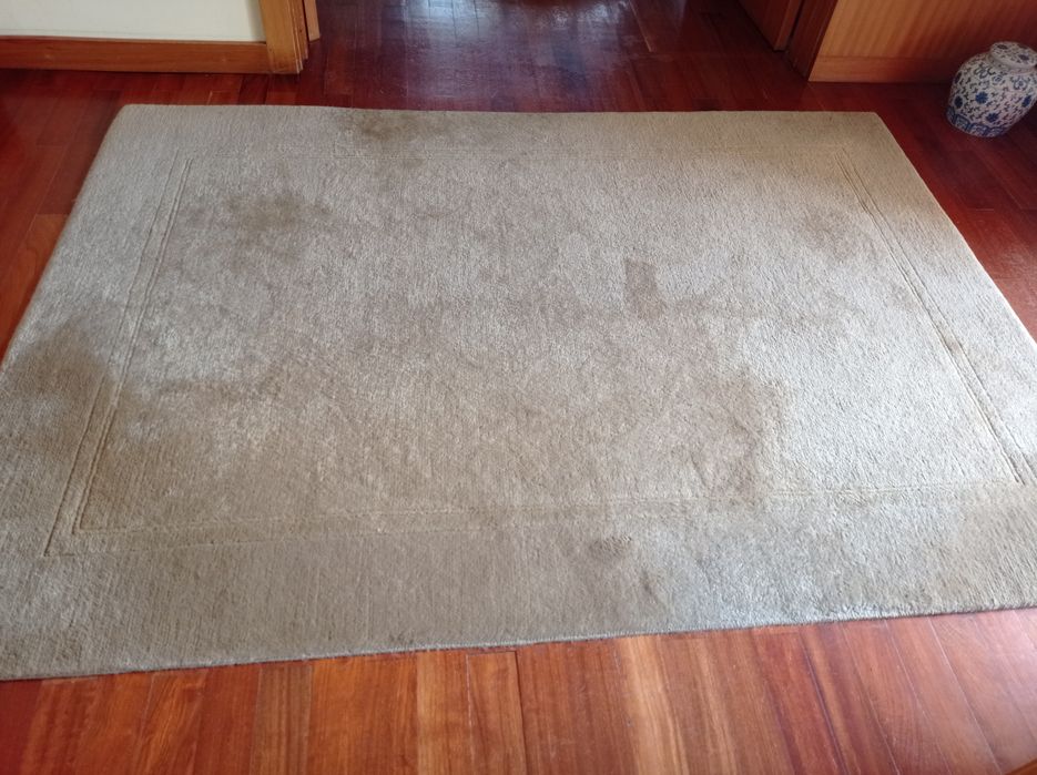 Vendo 2 Carpetes de pura lã
