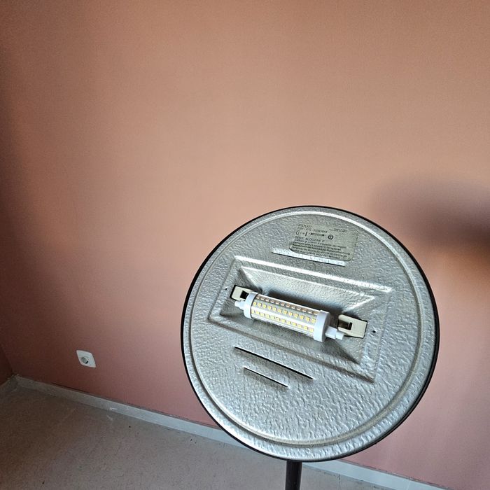 Candeeiro de pé altura regulável