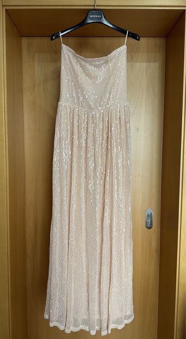 Vestido caicai de malha todo em lantejoulas