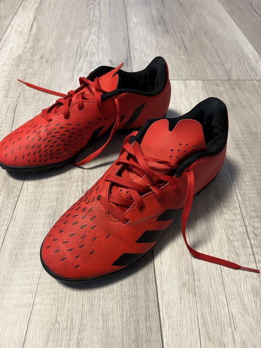 Buty piłkarskie adidas predator roz. 38,2/3