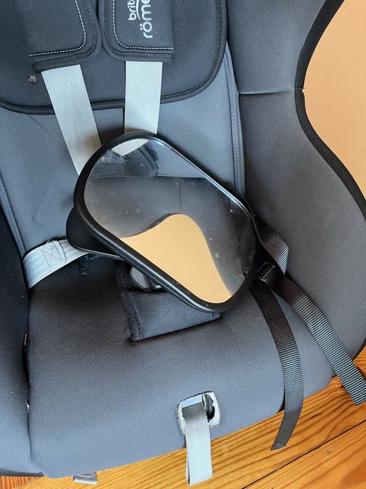 Fotelik Britax Romer + mata + lusterko