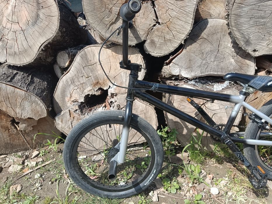 Rower BMX na sprzedaż.