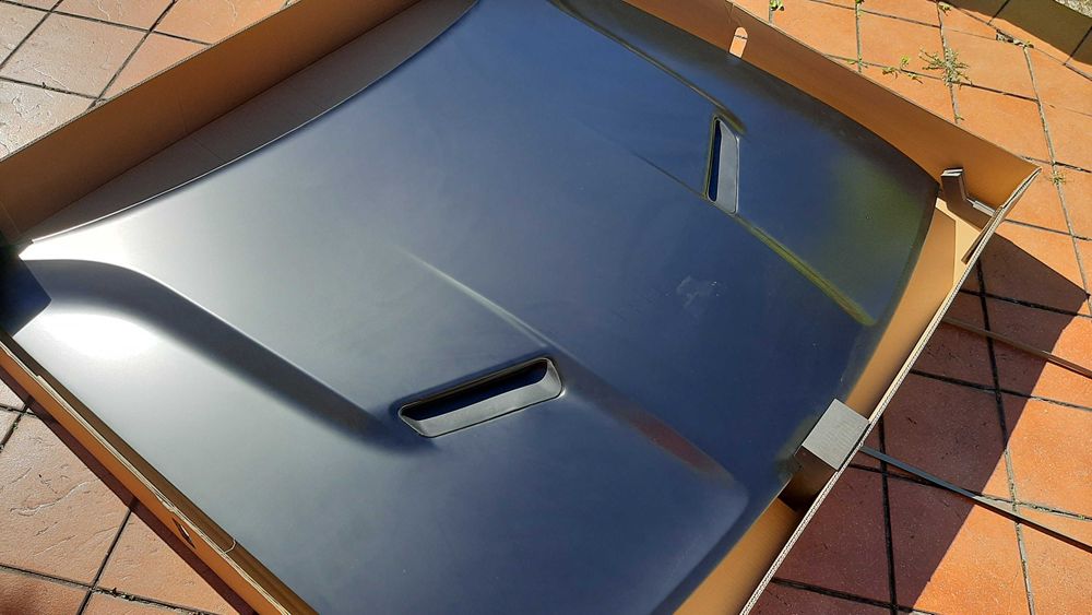 Maska DODGE CHALLENGER 2015- Aluminium