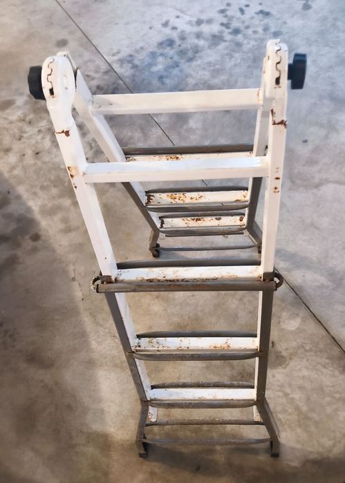 Escadote extensível