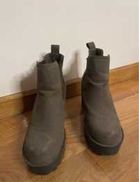 Botas sales vermelhas seaside