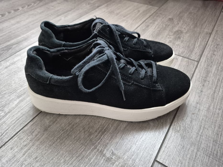 Продам кеди Clark's 38