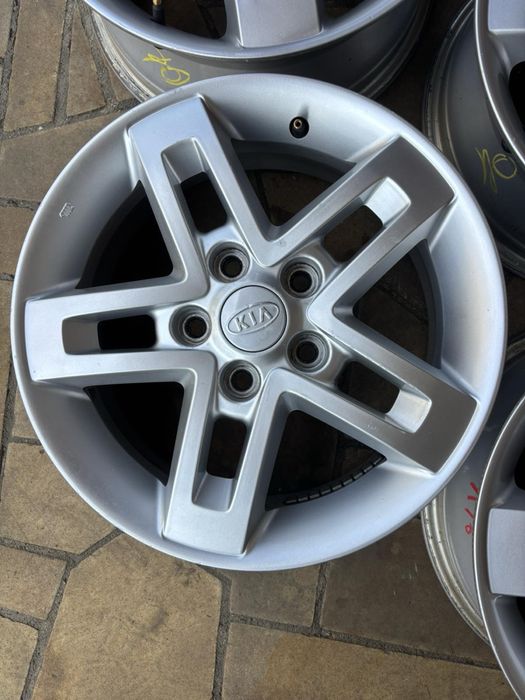 Оригінальні диски 5/114.3 r16 6.5j et51 kia ceed  hyundai