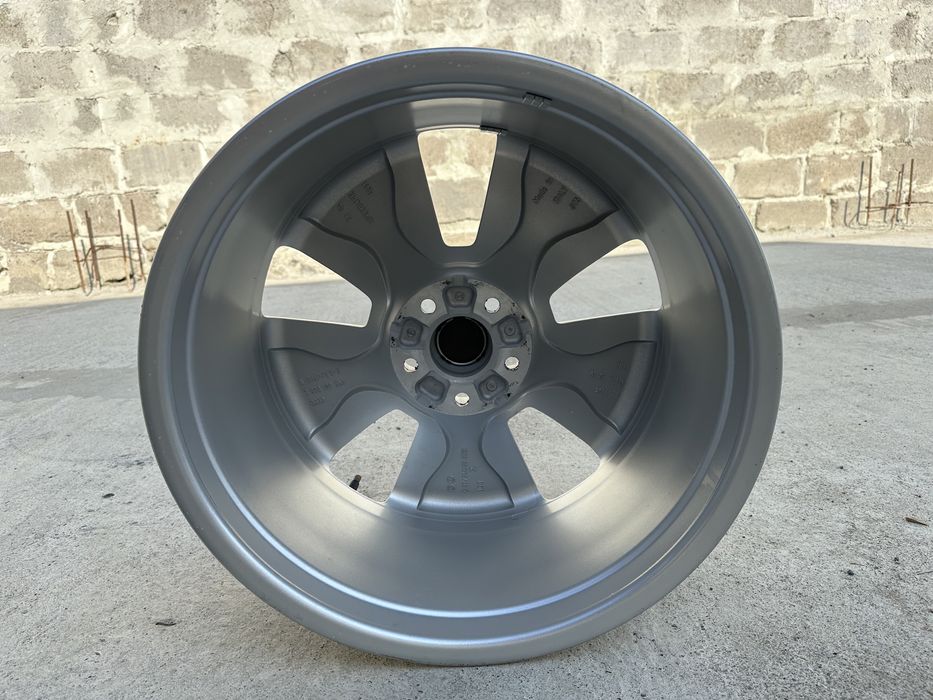 Диски 19 5,112 ЕТ34 8jxh2 Audi E-Tron