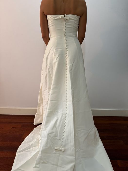 Vestido de noiva cai-cai