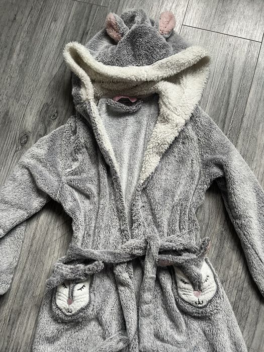 Piękny szary szlafrok hunkemöller 128/134 króliczek