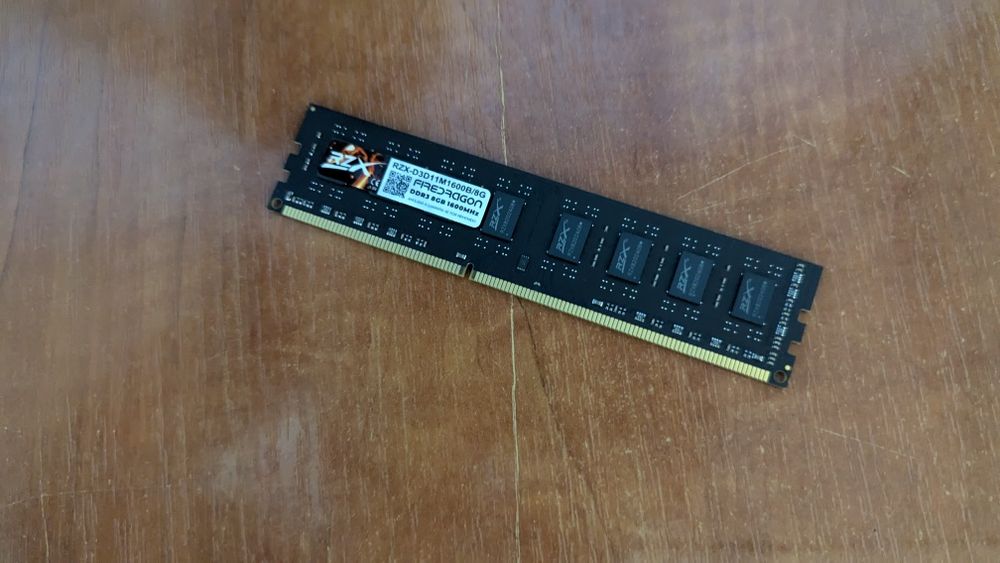 Оперативная память RZX 8GB DDR3 1600MHz PC3-12800 CL11 240 - PIN DIMM