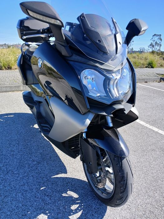 Moto BMW  maxi scooter C650GT