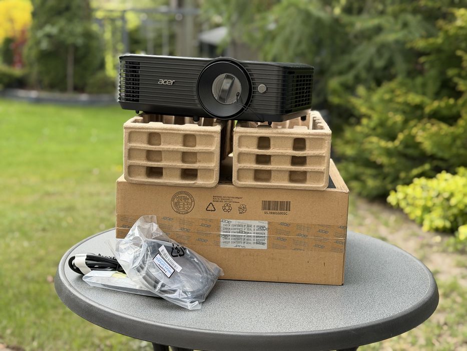 Nowy Rzutnik / projektor Acer DLP H5385BDi