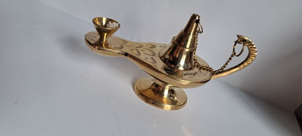 Stara lampka oliwna Alladyna