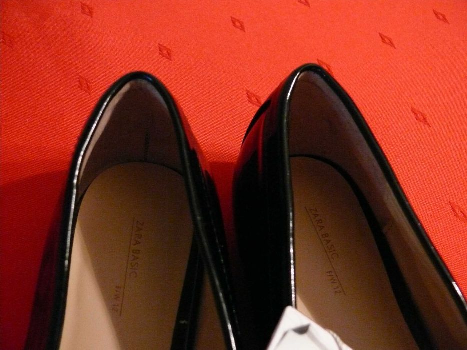 Nowe czarne lakierki czółenka ZARA BASIC