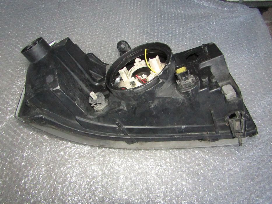 Farol Land Rover Freelander ano 1998  (ver detalhes)a 2002