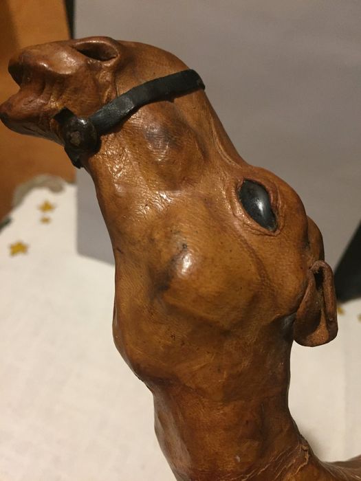 Веблюд из  натуральной верблюжьей кожи