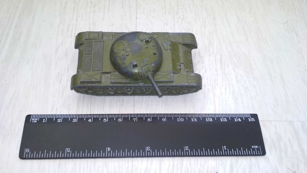 Модели Военная техника времён СССР Игрушки ТАНК Т54