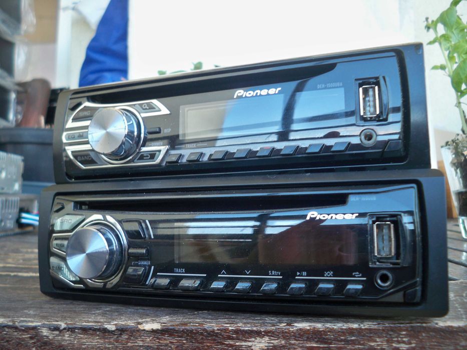 radio samochodowe DEH-1600UB DEH-4000UB z CD USB i AUX, adapter bluetooth gratis
